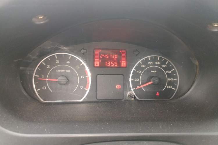 Used Wuling Rongguang V 2016 1.2L Practical Version Instrument Cluster