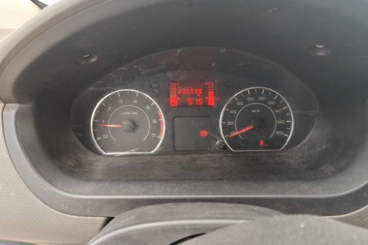 Used Wuling Rongguang V 2016 1.5L Practical Version Instrument Cluster