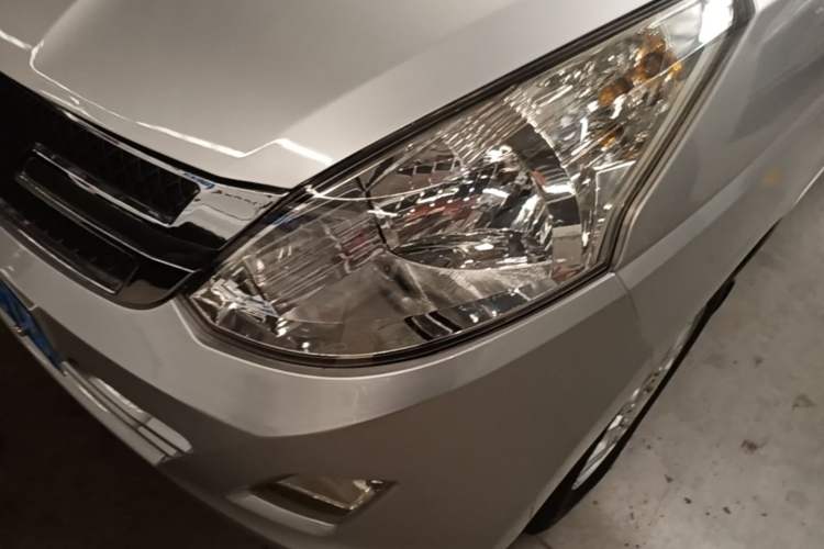 Used Wuling Rongguang V 2016 1.5L Standard Version Left Front Headlight