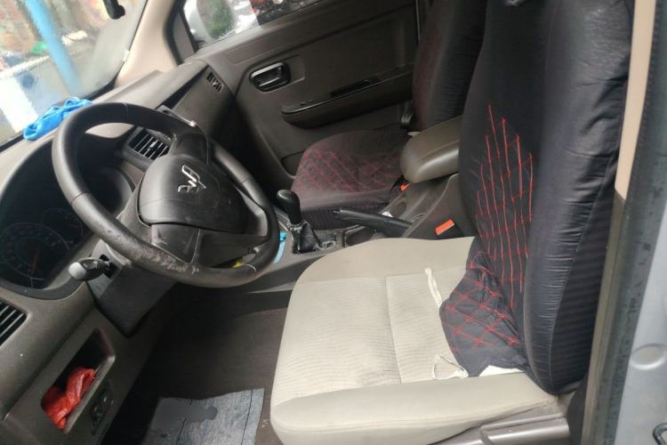 Used Wuling Rongguang V 2016 1.5L Standard Version Left Front Seat