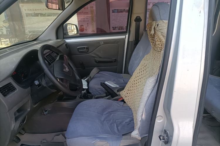 Used Wuling Rongguang V 2016 1.2L Practical Version Left Front Seat