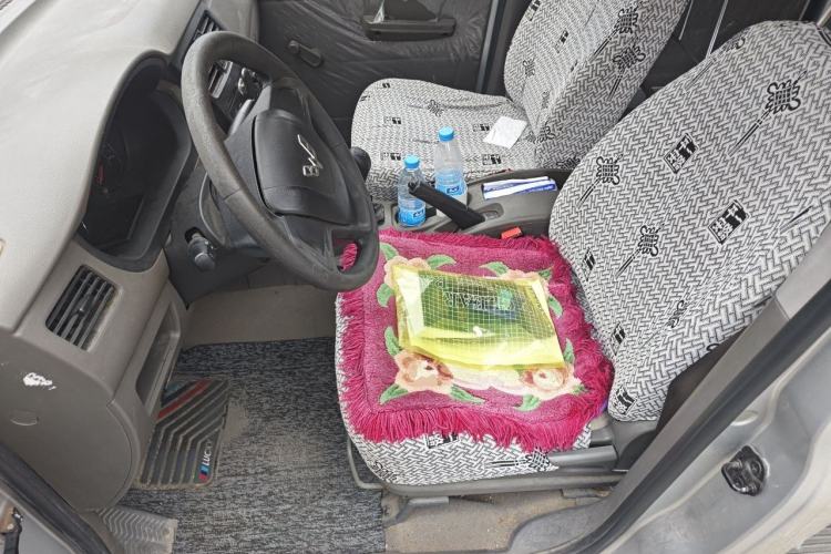 Used Wuling Rongguang V 2016 1.5L Practical Version Left Front Seat
