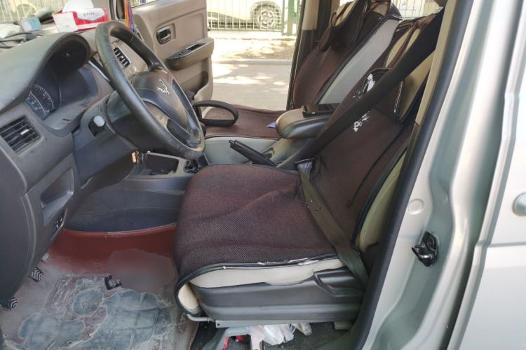 Used Wuling Rongguang V 2016 1.5L Standard Version Left Front Seat