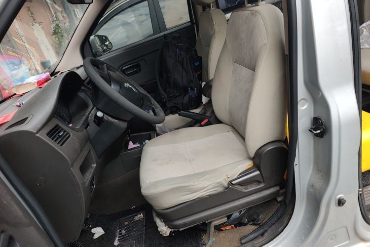 Used Wuling Rongguang V 2016 1.5L Standard Version Left Front Seat
