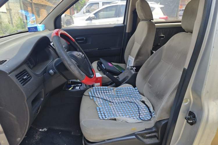 Used Wuling Rongguang V 2016 1.5L Standard Version Left Front Seat