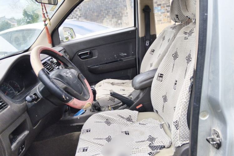 Used Wuling Rongguang V 2016 1.5L Standard Version Left Front Seat