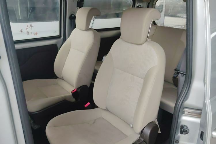 Used Wuling Rongguang V 2016 1.5L Standard Version Left Rear Seat