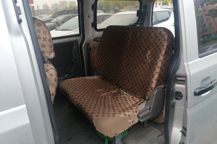 Used Wuling Rongguang V 2016 1.5L Practical Version Left Rear Seat
