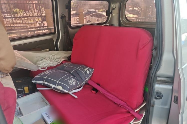 Used Wuling Rongguang V 2016 1.5L Practical Version Left Rear Seat