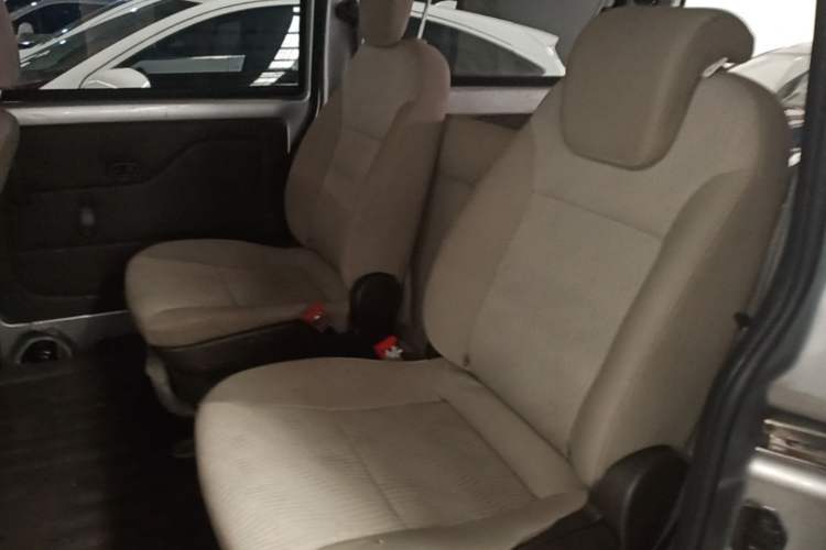 Used Wuling Rongguang V 2016 1.5L Standard Version Left Rear Seat