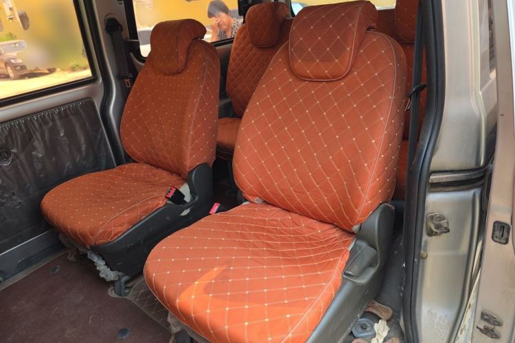 Used Wuling Rongguang V 2016 1.2L Standard Version Left Rear Seat