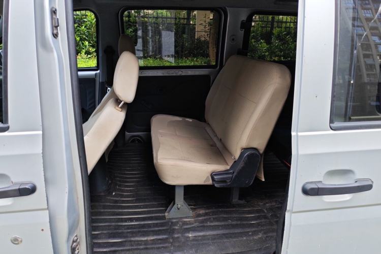 Used Wuling Rongguang V 2016 1.5L Practical Version Non-Power-Assisted Left Rear Seat