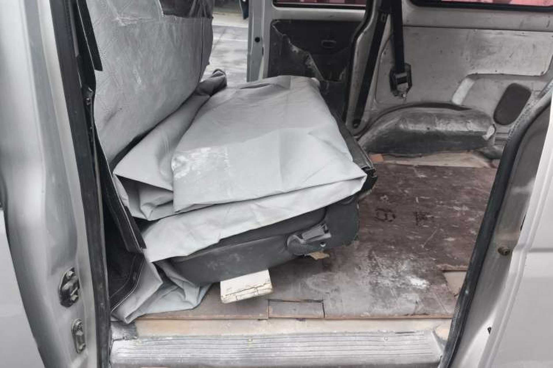 Used Wuling Rongguang V 2016 1.5L Practical Version Left Rear Seat