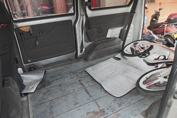 Used Wuling Rongguang V 2016 1.5L Standard Version Left Rear Seat