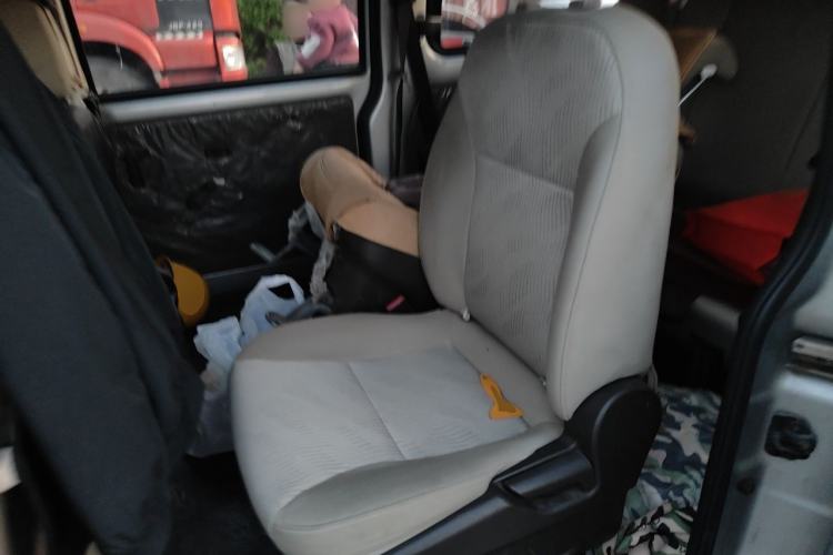 Used Wuling Rongguang V 2016 1.5L Standard Version Left Rear Seat