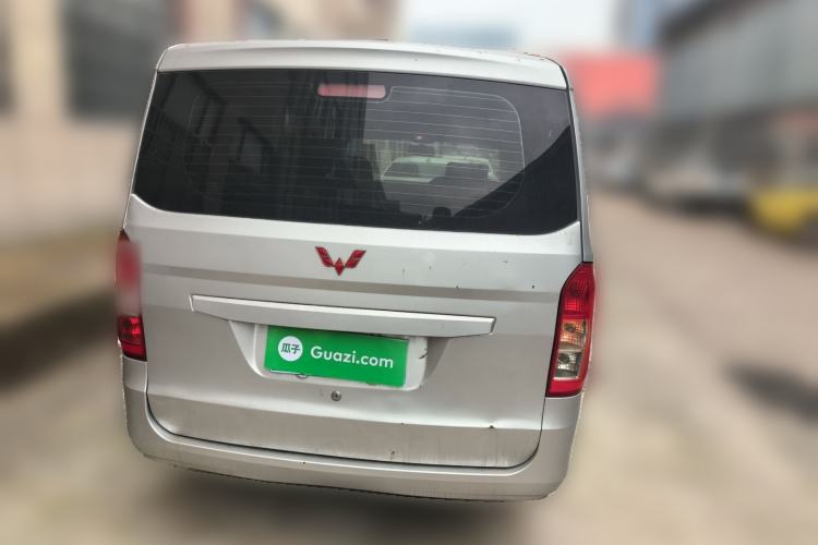 Used Wuling Rongguang V 2016 1.2L Practical Version Rear