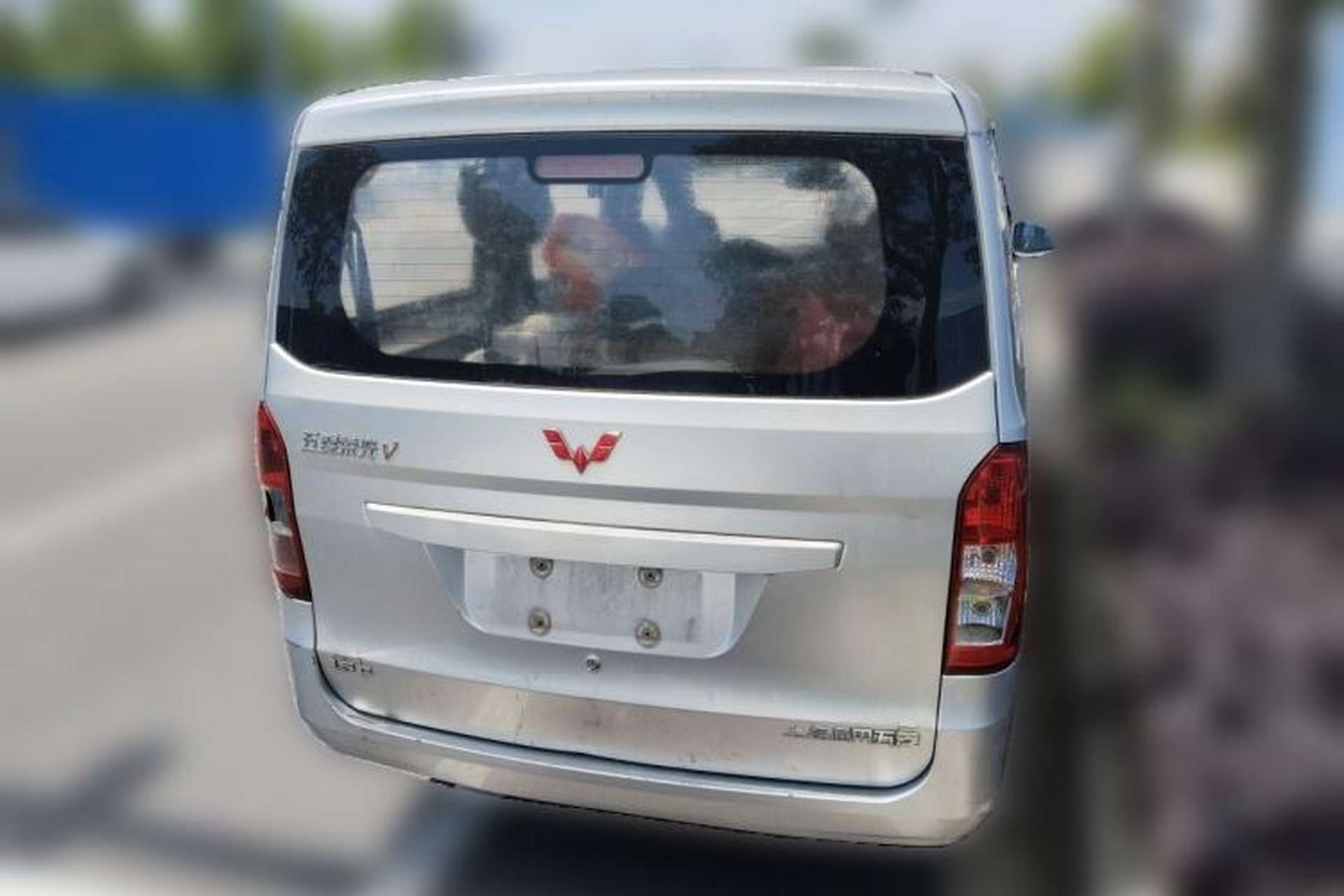 Used Wuling Rongguang V 2016 1.5L Standard Version Rear