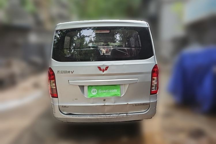 Used Wuling Rongguang V 2016 1.5L Standard Version Rear