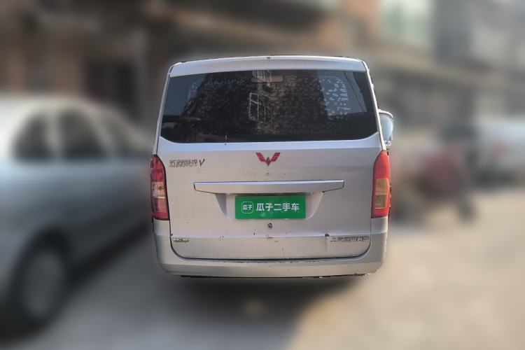 Used Wuling Rongguang V 2016 1.5L Standard Version Rear