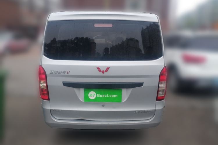 Used Wuling Rongguang V 2016 1.5L Practical Version Rear