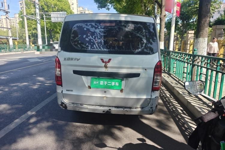 Used Wuling Rongguang V 2016 1.5L Practical Version Rear