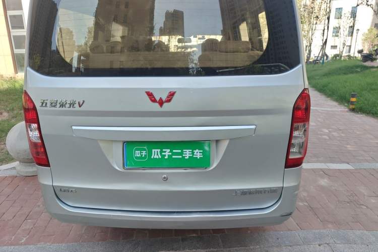 Used Wuling Rongguang V 2016 1.5L Standard Version Rear