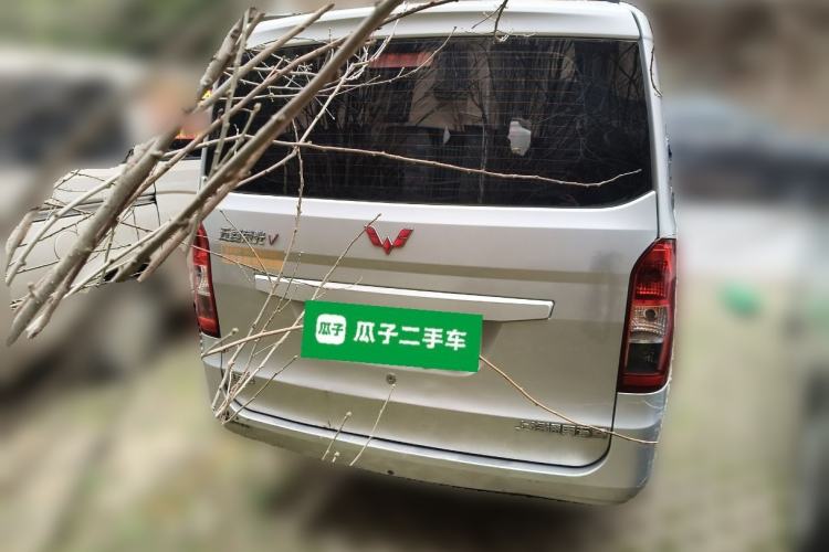 Used Wuling Rongguang V 2016 1.5L Standard Version Rear