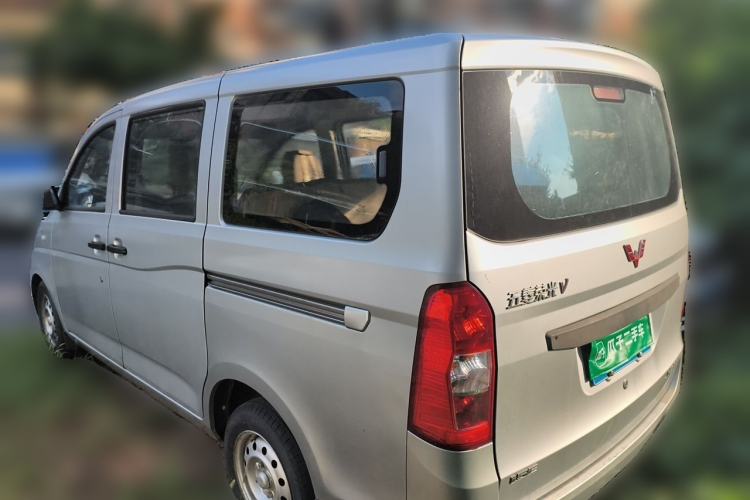Used Wuling Rongguang V 2016 1.5L Practical Version Rear Left 45 Deg