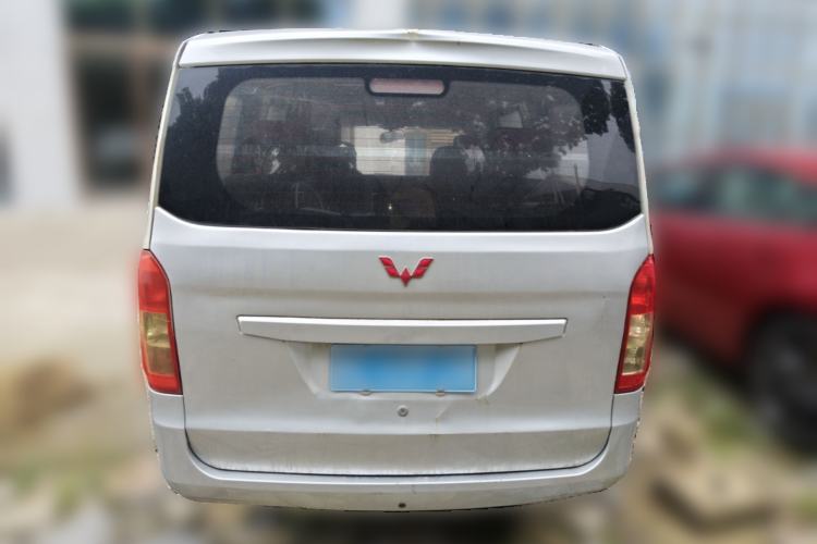 Used Wuling Rongguang V 2016 1.5L Practical Version Non-Power-Assisted Rear
