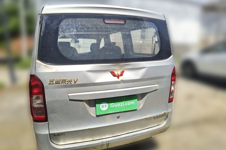 Used Wuling Rongguang V 2016 1.5L Standard Version Rear