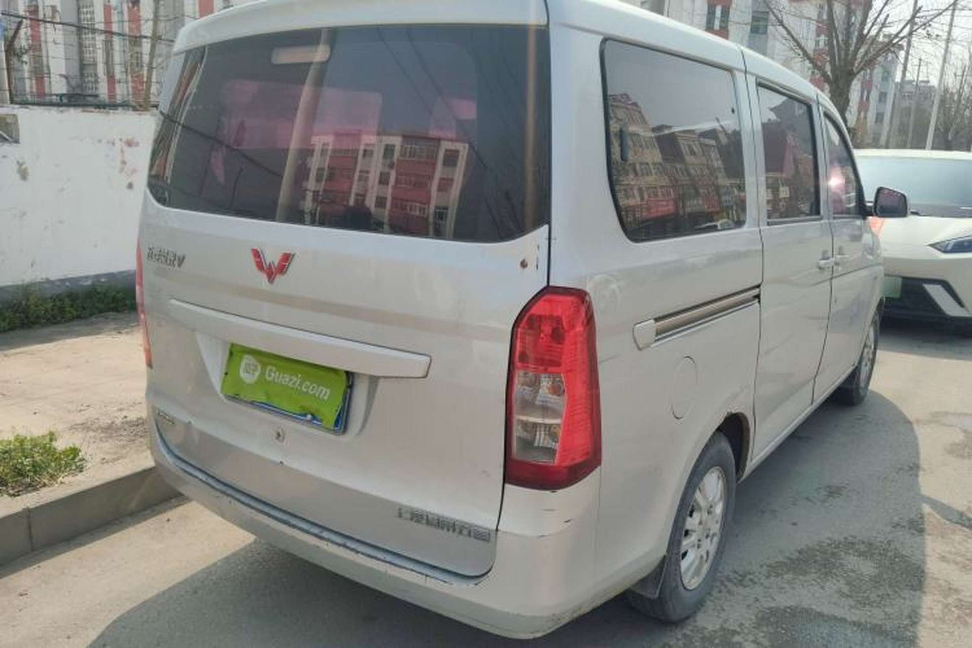 Used Wuling Rongguang V 2016 1.5L Standard Version Rear Right 45 Deg