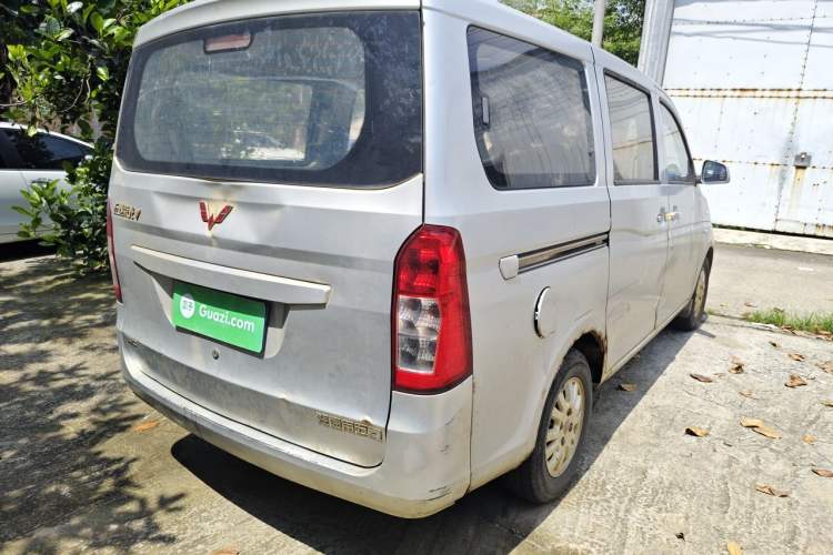 Used Wuling Rongguang V 2016 1.5L Standard Version Rear Right 45 Deg