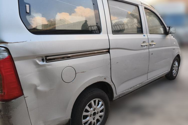 Used Wuling Rongguang V 2016 1.5L Standard Version Rear Right 45 Deg