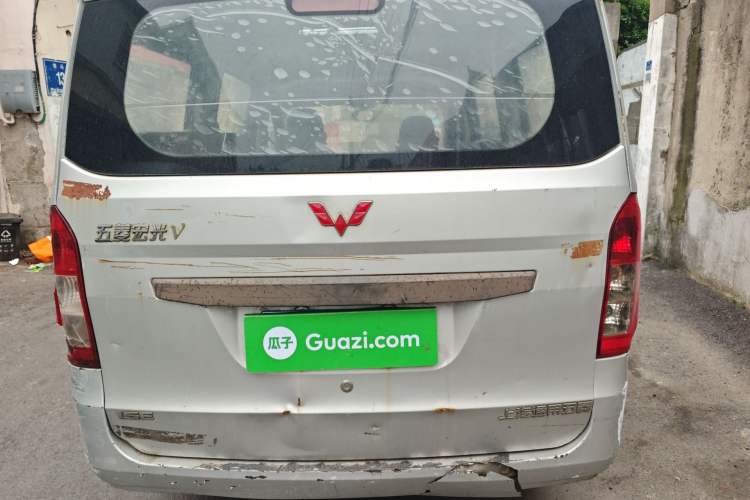 Used Wuling Rongguang V 2016 1.5L Practical Version Rear