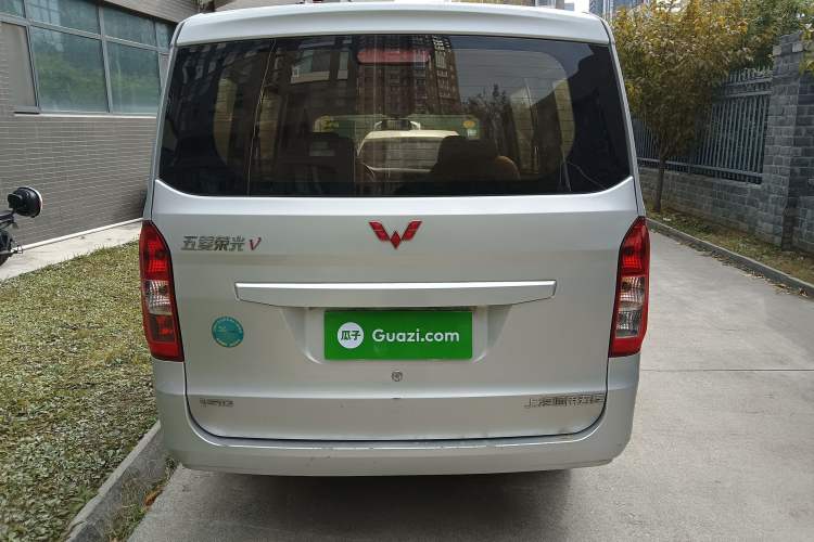 Used Wuling Rongguang V 2016 1.5L Standard Version Rear