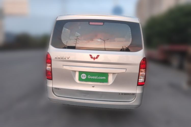 Used Wuling Rongguang V 2016 1.5L Standard Version Rear