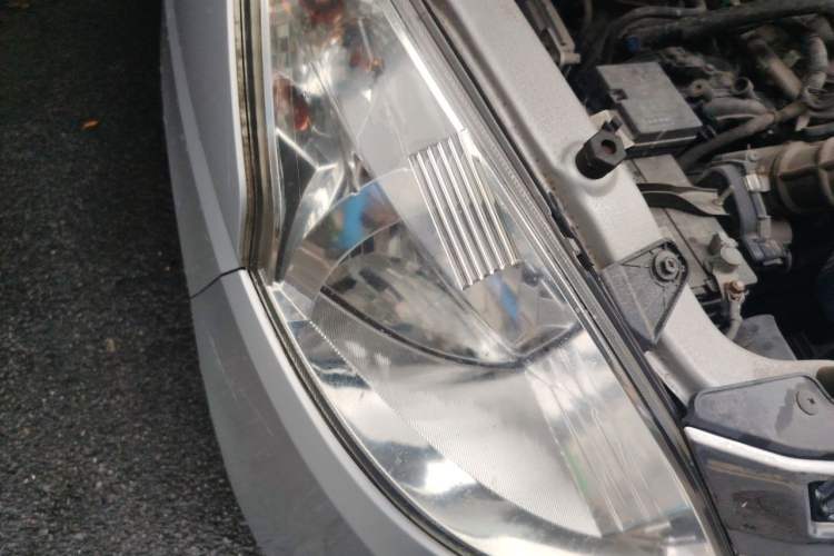 Used Wuling Rongguang V 2016 1.5L Standard Version Right Front Headlight