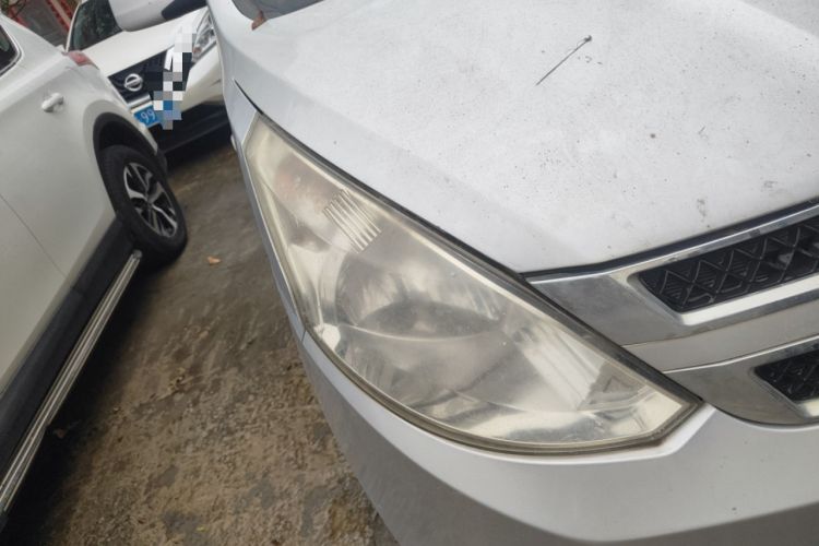 Used Wuling Rongguang V 2016 1.5L Standard Version Right Front Headlight