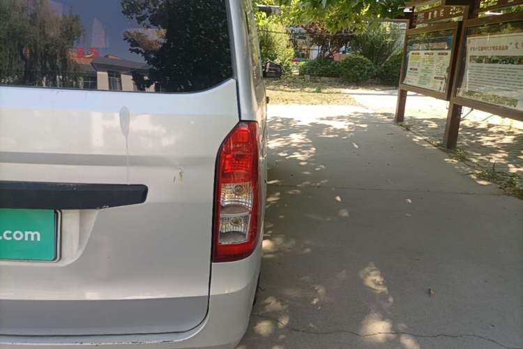 Used Wuling Rongguang V 2016 1.2L Practical Version Right Rear Taillight