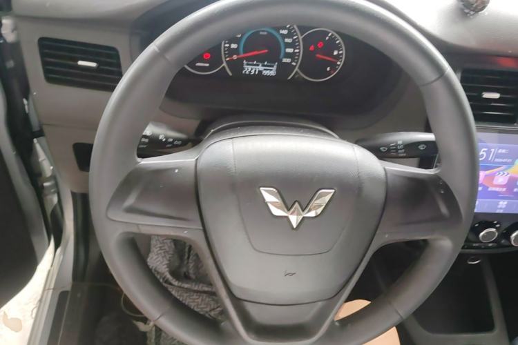 Used Wuling Rongguang V 2016 1.5L Standard Version Steering Wheel
