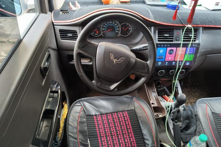 Used Wuling Rongguang V 2016 1.5L Standard Version Steering Wheel
