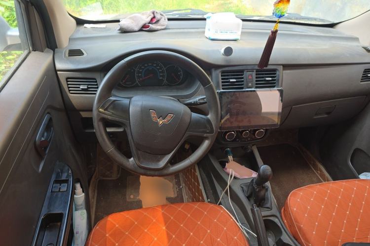 Used Wuling Rongguang V 2016 1.2L Standard Version Steering Wheel