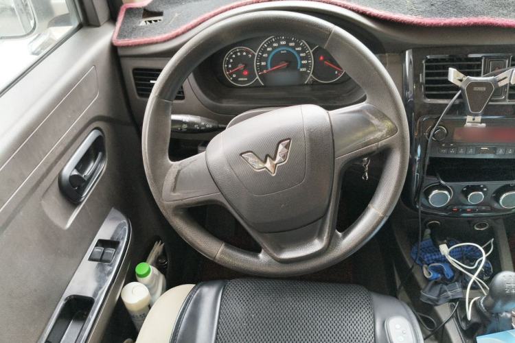 Used Wuling Rongguang V 2016 1.5L Standard Version Steering Wheel