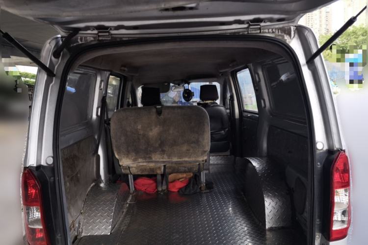 Used Wuling Rongguang V 2016 1.5L Practical Version Trunk