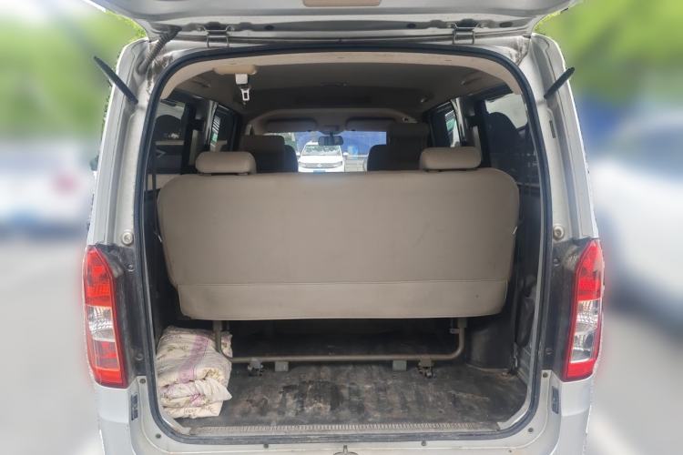 Used Wuling Rongguang V 2016 1.5L Standard Version Trunk