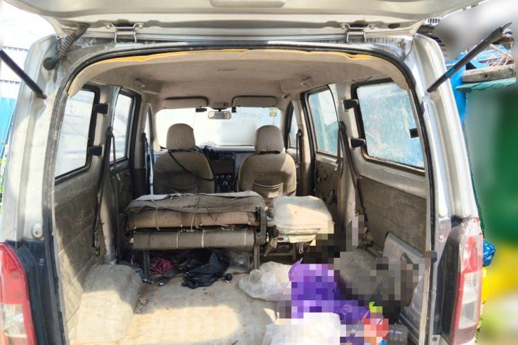 Used Wuling Rongguang V 2016 1.2L Practical Model Non-Power-Assisted Trunk