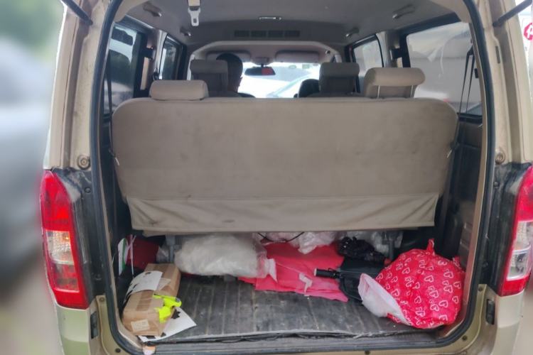 Used Wuling Rongguang V 2016 1.5L Standard Version Trunk