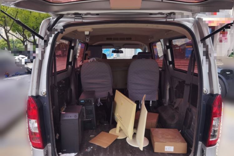 Used Wuling Rongguang V 2016 1.5L Standard Version Trunk