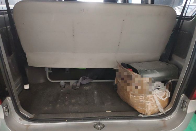 Used Wuling Rongguang V 2016 1.2L Practical Version Trunk