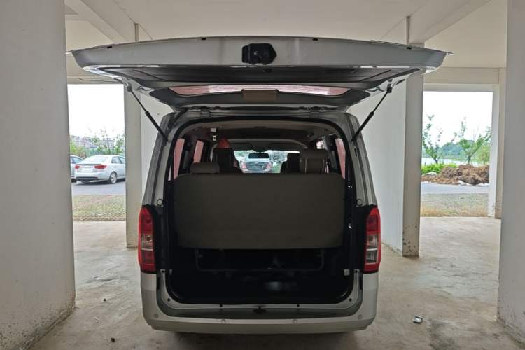 Used Wuling Rongguang V 2016 1.5L Standard Version Trunk